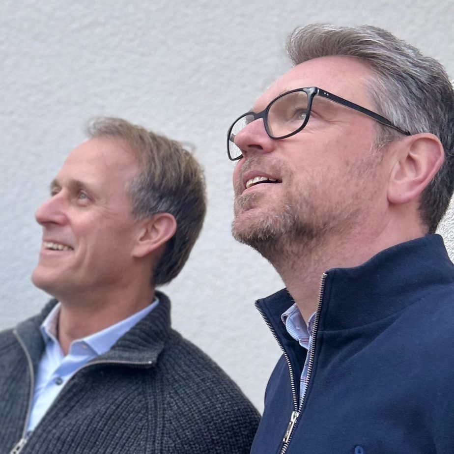 Marc Ebel and Georg Hesse looking up